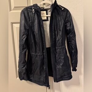 Women’s Navy Abercrombie and Fitch rain jacket size Medium